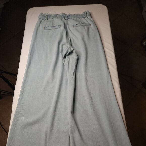 Banana Republic High-Rise Wide Leg Jeans - Picture 4 of 5